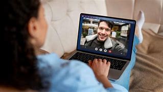 Featured image for Pasangan LDR Menjelang Pernikahan: Tantangan dan Solusi